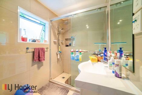 Photo of property in 61 Christmas Road, Manurewa, Auckland, 2102