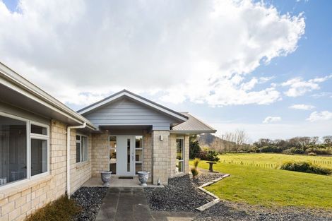 Photo of property in 10 Parker Road, Huntly, 3771