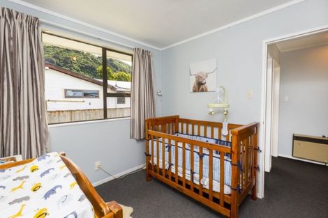 Photo of property in 6f2- Gemstone Drive, Birchville, Upper Hutt, 5018