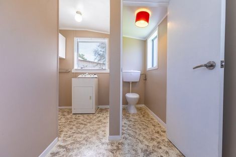 Photo of property in 46 Ross Street, Woodville, 4920