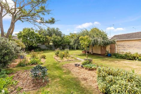 Photo of property in 207 Weston Road, St Albans, Christchurch, 8052