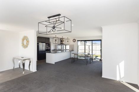 Photo of property in 13 Joslen Way, Kaiapoi, 7630