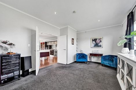 Photo of property in 39 Rata Street, Hawera, 4610