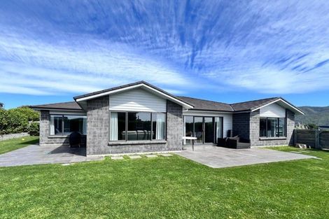Photo of property in 71 John Burke Drive, Aotea, Porirua, 5024