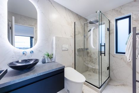 Photo of property in 218 Vaughans Road, Long Bay, Auckland, 0792