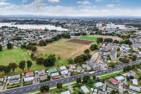 Photo of property in 76a Kahikatea Drive, Melville, Hamilton, 3206