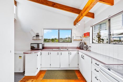 Photo of property in 13 Frosses Place, Massey, Auckland, 0614