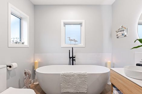 Photo of property in 225 Wheatstone Road, Wainui, Gisborne, 4073