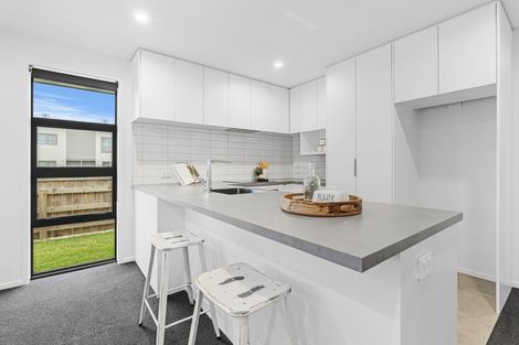 Photo of property in 5a Massey Street, Westown, New Plymouth, 4310