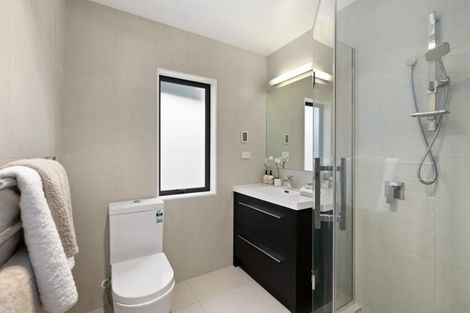 Photo of property in 41 Fairmount Road, Titirangi, Auckland, 0604