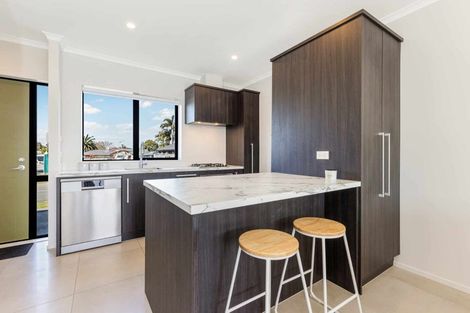 Photo of property in 1b Waituarua Drive, Takanini, 2112