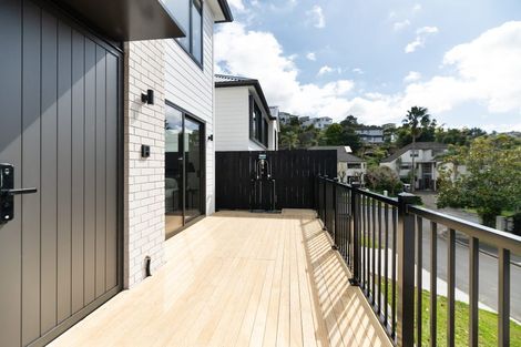 Photo of property in 1a Adelie Place, Murrays Bay, Auckland, 0630