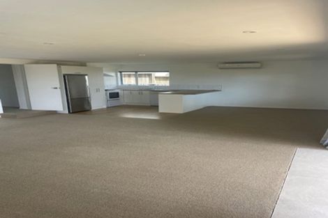 Photo of property in 1163 Papamoa Beach Road, Papamoa Beach, Papamoa, 3118