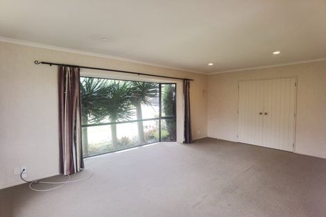 Photo of property in 11 Dalcross Drive, Flat Bush, Auckland, 2016