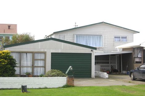 Photo of property in 2/62 Mouatt Street, Waitara, 4320