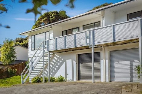 Photo of property in 49a Albatross Close, Whitby, Porirua, 5024