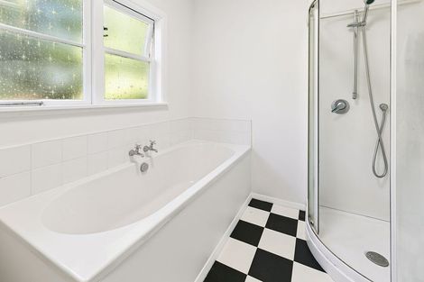 Photo of property in 169 Broderick Road, Johnsonville, Wellington, 6037