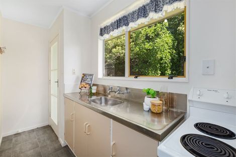 Photo of property in 5 Halyard Place, Whitby, Porirua, 5024