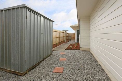 Photo of property in 106 Kingdale Road, Henderson, Auckland, 0610