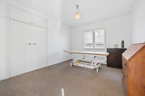 Photo of property in 1/31 Lavelle Road, Henderson, Auckland, 0612