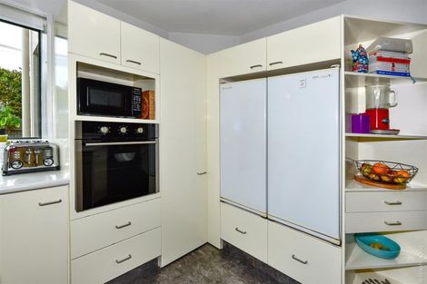 Photo of property in 53 Hawkesbury Avenue, St Albans, Christchurch, 8014