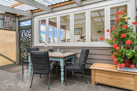 Photo of property in 17 Oparakau Road, Matakohe, 0594