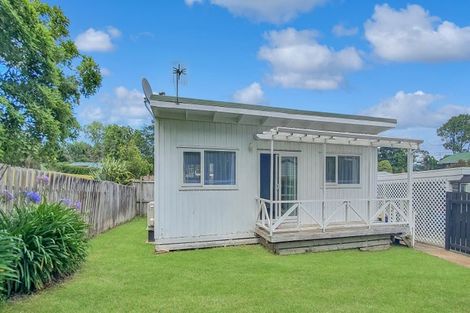 Photo of property in 176 Henderson Valley Road, Henderson, Auckland, 0612