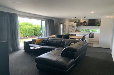 Photo of property in 16b Crown Close, Prebbleton, 7604