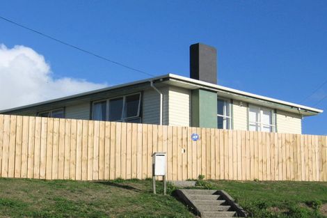 Photo of property in 69 Pikarere Street, Titahi Bay, Porirua, 5022