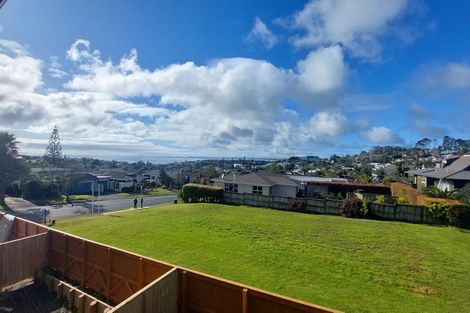Photo of property in 345 East Coast Road, Mairangi Bay, Auckland, 0630