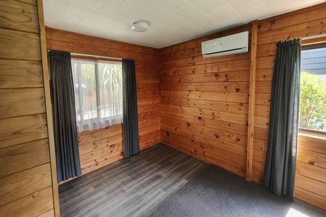 Photo of property in 5 Shackle Lane, Whitby, Porirua, 5024