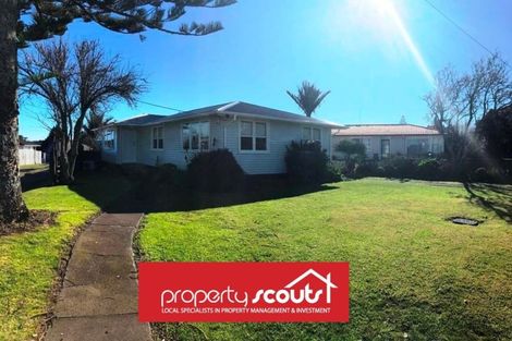 Photo of property in 76 Gloria Avenue, Te Atatu Peninsula, Auckland, 0610