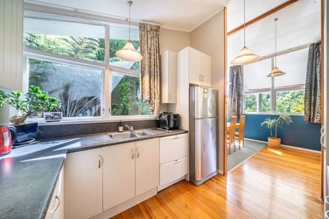 Photo of property in 34 Pinehaven Road, Pinehaven, Upper Hutt, 5019