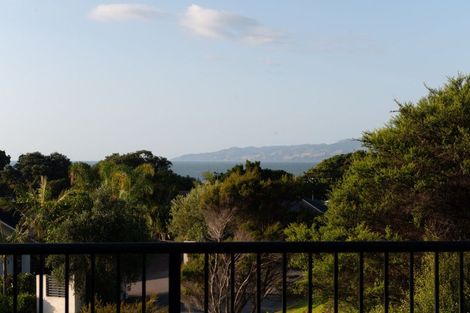Photo of property in 8 Ngarimu Heights Row, Ngarimu Bay, Thames, 3575