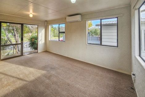 Photo of property in 32a Spriggs Crescent, Greenmeadows, Napier, 4112