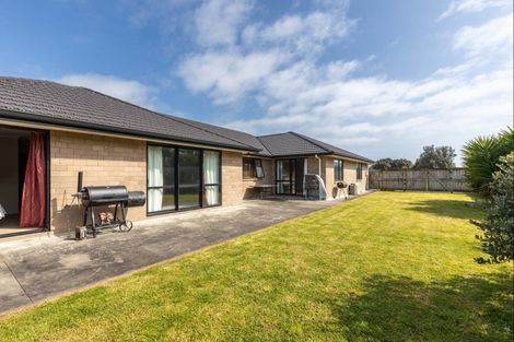 Photo of property in 25c Dolphin Parade, Bell Block, New Plymouth, 4312