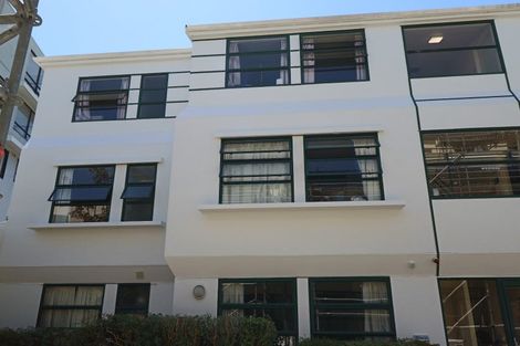 Photo of property in Te Awhina Apartments, 27/22u Sussex Street, Mount Cook, Wellington, 6021