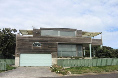 Photo of property in 1 Hydrabad Drive, Waitarere Beach, Levin, 5510