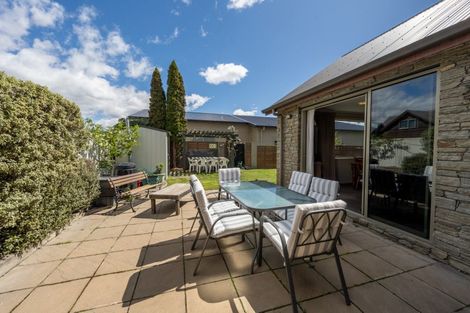 Photo of property in 35 Larch Crescent, Alexandra, 9320