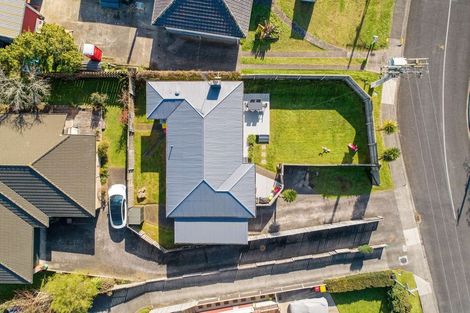 Photo of property in 10 Shirley Avenue, Papakura, 2110
