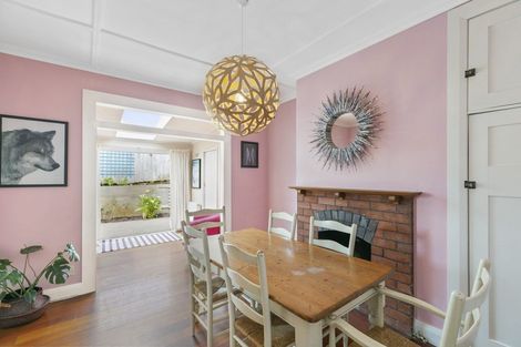 Photo of property in 30 Raumati Terrace, Khandallah, Wellington, 6035