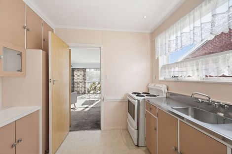 Photo of property in 15-16 Amberley Grove, Hutt Central, Lower Hutt, 5010