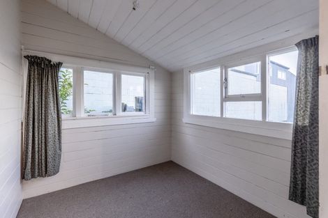 Photo of property in 5 Collins Street, Waipawa, 4210