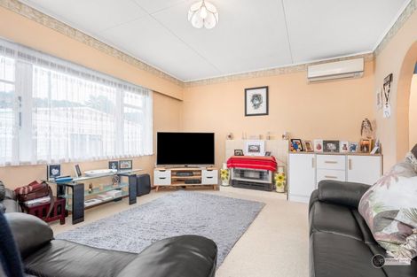 Photo of property in 51 Dover Road, Wainuiomata, Lower Hutt, 5014