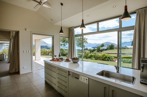 Photo of property in 19 Faulks Terrace, Wanaka, 9305