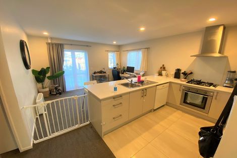 Photo of property in 33 Tribute Loop, Takanini, 2112