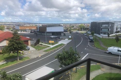 Photo of property in 1/66 Jeffs Road, Flat Bush, Auckland, 2016