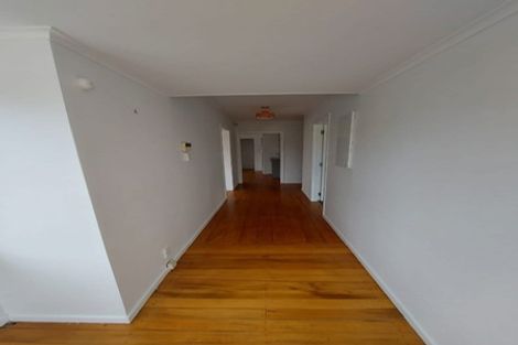 Photo of property in 5 Routley Drive, Glen Eden, Auckland, 0602