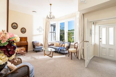 Photo of property in 13 West Road, Northland, Wellington, 6012