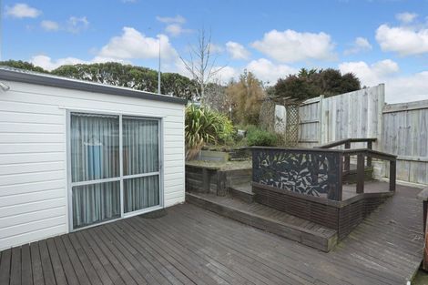 Photo of property in 25 Dahlstrom Grove, Kelvin Grove, Palmerston North, 4414